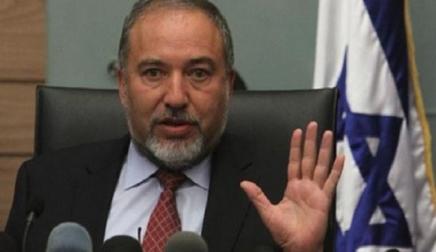 ليبرمان: الرد الإسرائيلي نكتة مضحكة والردع مقابل نصر الله تآكّل كلياً


