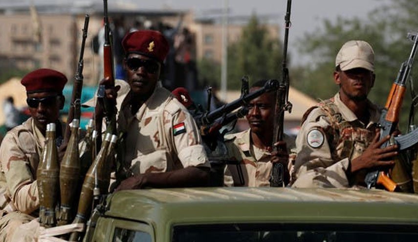الجيش السوداني يتهم الدعم السريع بحشد قواتها دون موافقته 