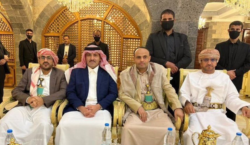 فريق سعودي يعقد لقاءات في صنعاء بشأن الحل السياسي وإطلاق الأسرى