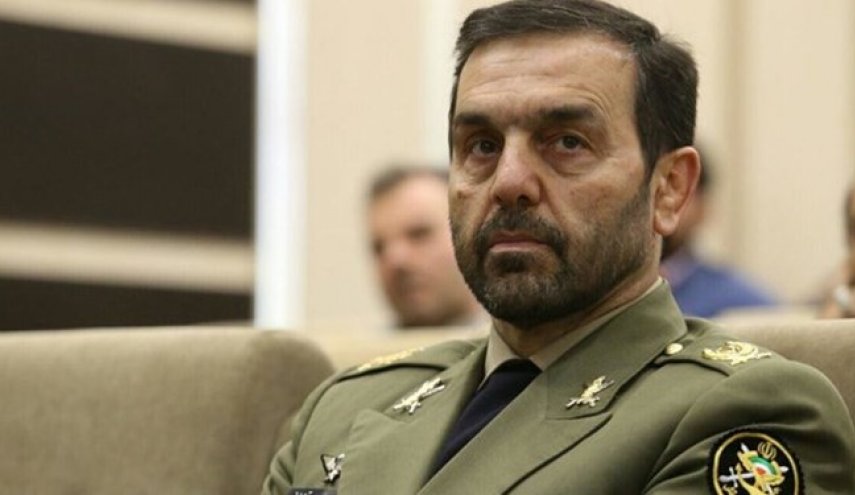 متحدث: استعراض يوم الجيش يجري في طهران ومراكز المحافظات غدا
