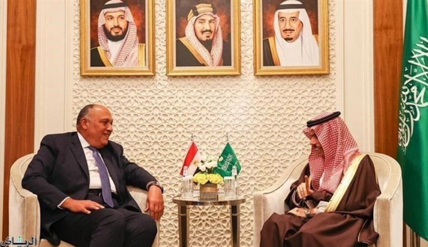 وزيرا خارجية مصر والسعودية يبحثان تطورات الأوضاع في السودان