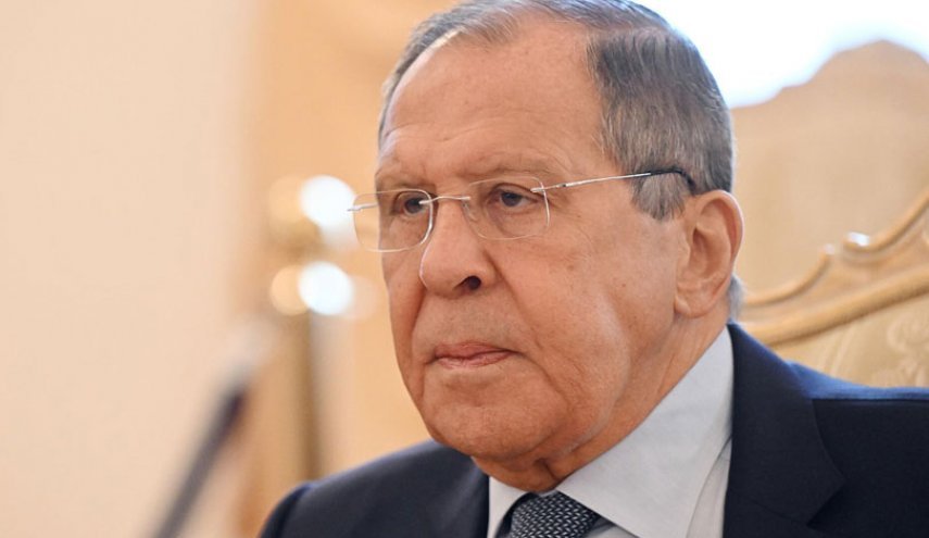 كاسترو ورئيس كوبا يستقبلان لافروف (فيديو)