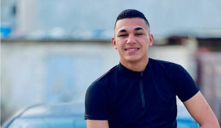 الاحتلال يحتجز جثمان شهيد في أريحا