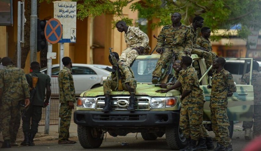 مجلس الأمن يحذر من كارثة إنسانية في السودان وقادة في نظام البشير يفرون من السجن