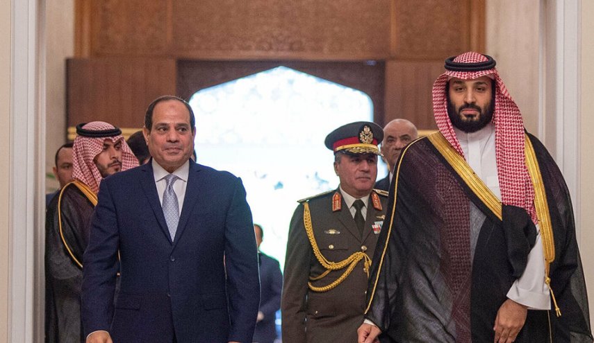 بلومبيرغ: 5 دول عربية تستعد للانضمام إلى تكتل يضم روسيا