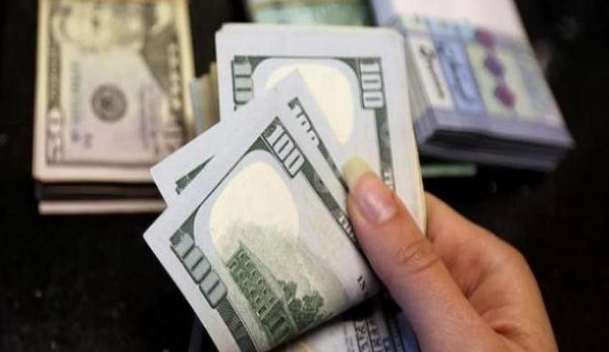 يشعر بخيبة أمل بعد العثور على 60 ألف دولار!
