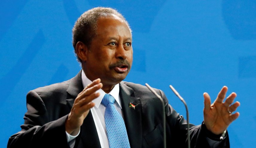 حمدوك يقترح 'خارطة طريق' لوقف الحرب وإحلال السلام في السودان
