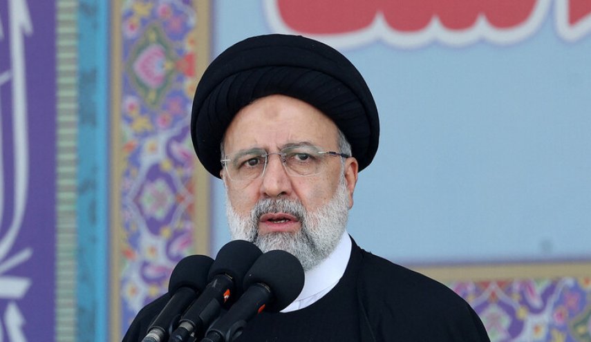 رئيسي: يجب على الأمريكيين أن يغادروا سوريا فورا