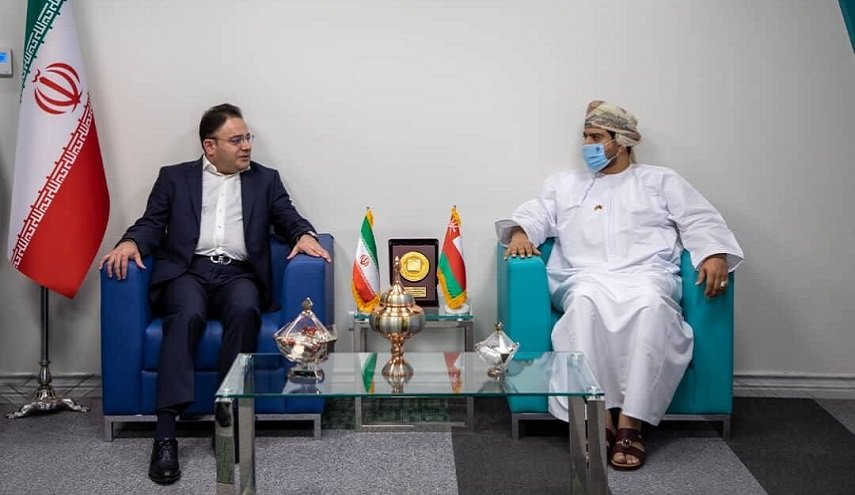 وزير الصناعة العماني يزور مجمعا إيرانيا شاملا لتشخيص ومعالجة السرطان