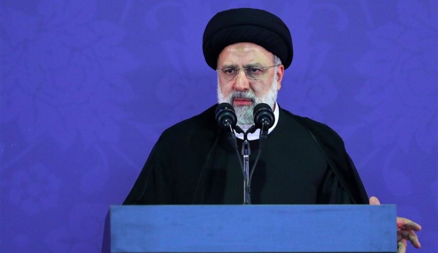 رئيسي : اتفاقية سكك الحديد رشت - أستارا خطوة استراتيجية في العلاقات الإيرانية الروسية