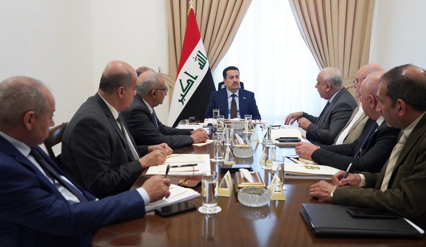 رئيس وزراء العراق يؤكد اعتماد المواصفات العالية لتأهيل مطار بغداد