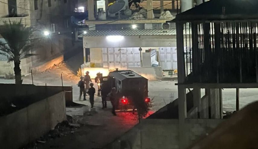 إصابات واعتقالات خلال اقتحام قوات الإحتلال لمخيم عقبة جبر بمدينة اريحا