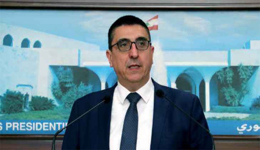 رفض دولرة المساعدات المالية كي لا تزيد التوتر بين اللبنانيين والنازحين السوريين