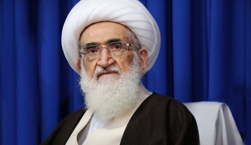 آية الله نوري همداني يؤكد ضرورة الحفاظ على الوحدة حول محور الولي الفقيه