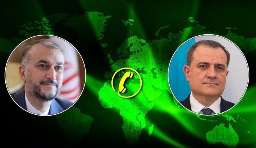 وزيرا الخارجية الايراني والاذربيجاني يتباحثان العلاقات بين البلدين