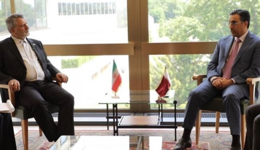 ايران وقطر تعتزمان تطوير العلاقات في مجال سوق العمل

