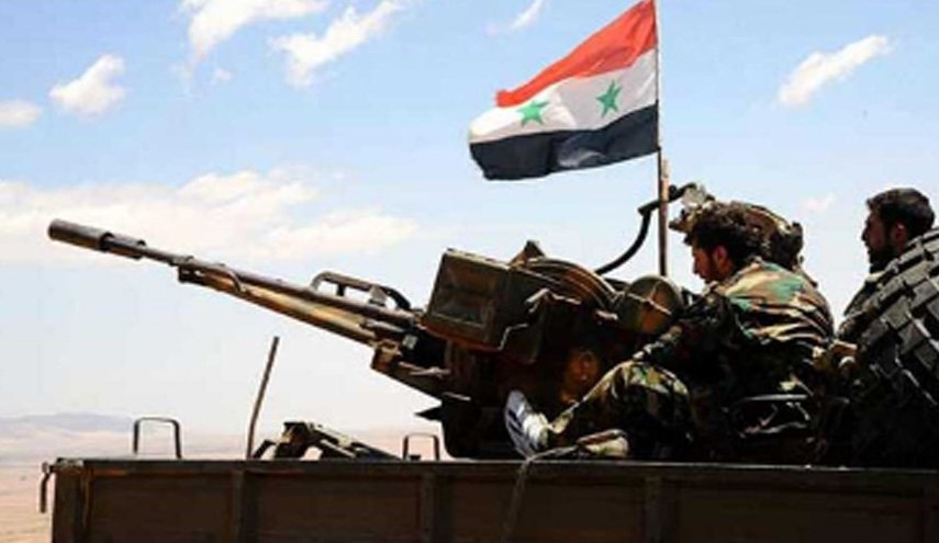 الجيش السوري يستهدف مواقع وتحصينات مسلحين بريفي حلب وإدلب

