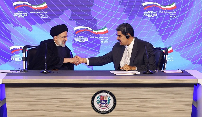 إيران وفنزويلا توقعان على 19 وثيقة للتعاون الثنائي