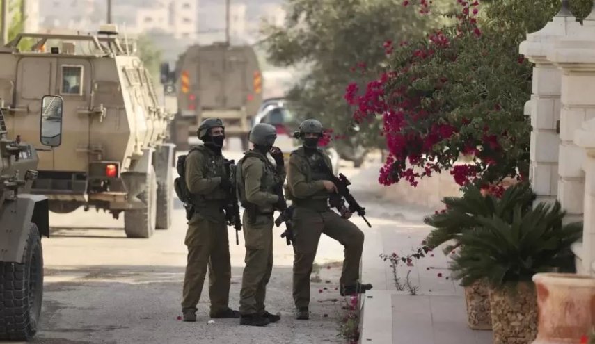 قوات الاحتلال تشن حملة اعتقالات واسعة في الضفة والقدس