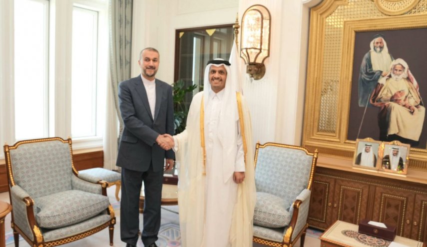 وزير الخارجية الايراني يجري محادثات مع نظيره القطري