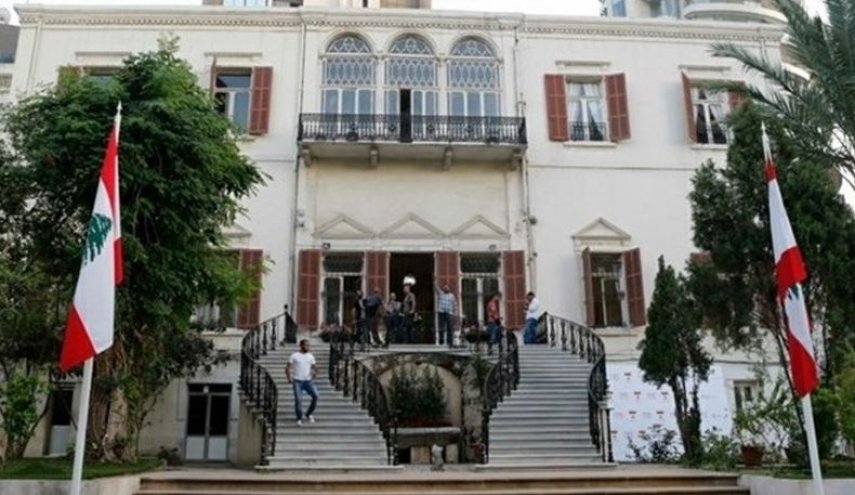 الخارجية اللبنانية تدين إحراق القرآن في السويد