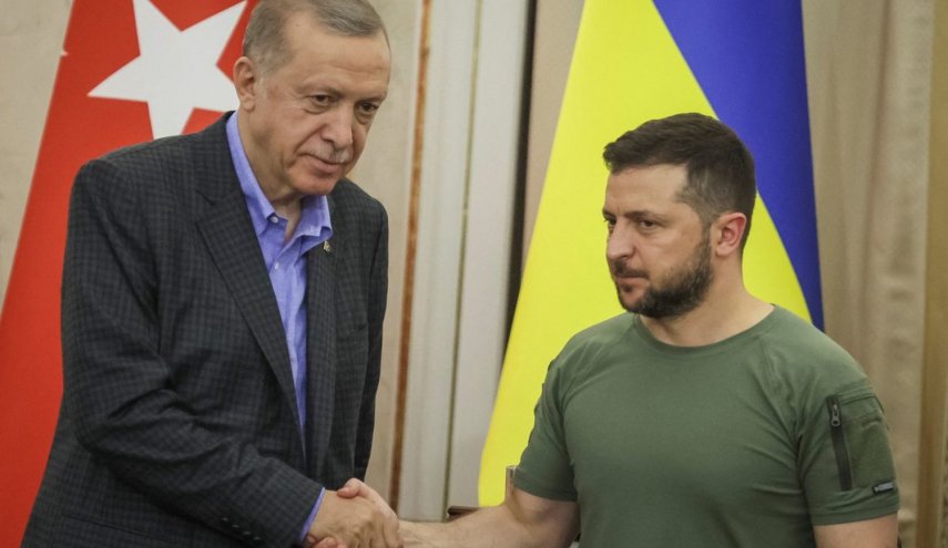 'زيلينسكي' يلتقي 'إردوغان' اليوم..روسيا ترصد المحادثات بينهما