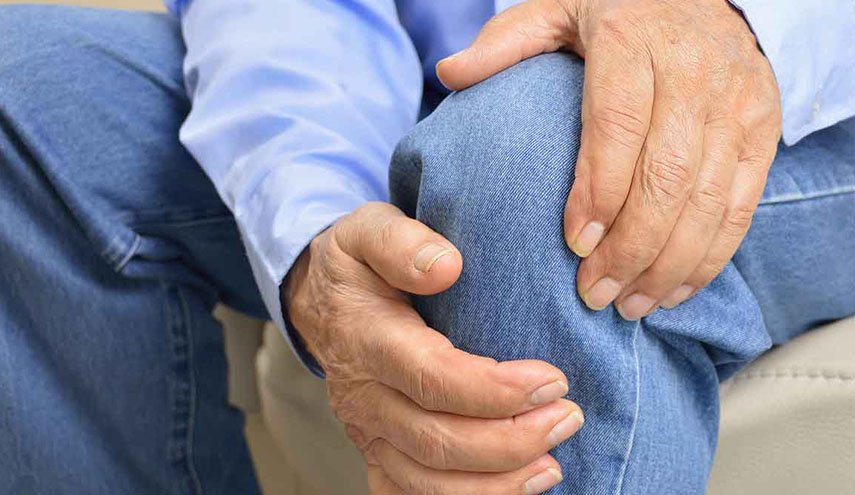 هل يؤدى قصور الغدة الدرقية إلى آلام المفاصل؟
