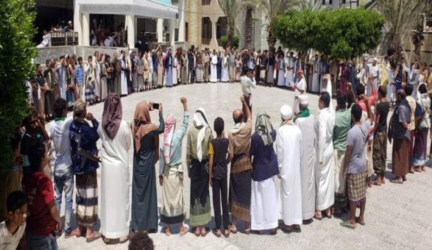 الحديدة.. وقفات شعبية تنديدا بحرق المصحف في السويد