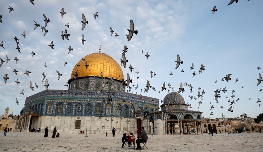 خطيب الأقصى يدعو للرباط في المسجد والتصدي لمخاطر المستوطنين