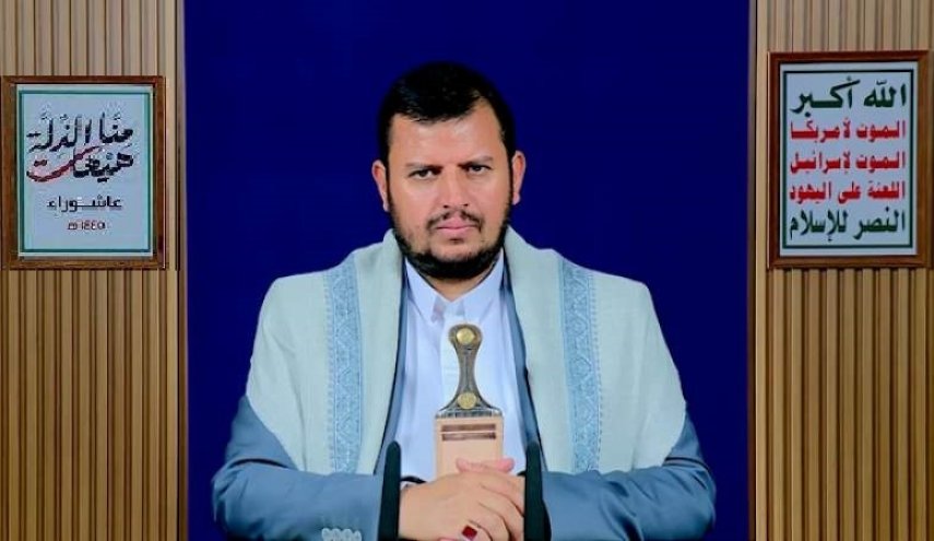  الحوثي يحذر التحالف من استمرار مؤامراته الهادفة لاستقطاع أجزاء من اليمن ويدعو الشعب للجهوزية