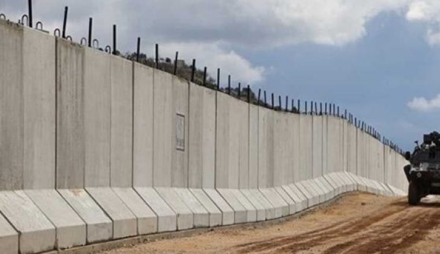 تركيا تبني جدارا إسمنتيا عازلا بمنطقة عفرين شمال حلب