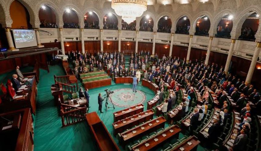 البرلمان التونسي يقترح  قانون يجرم التطبيع مع الكيان الصهيوني