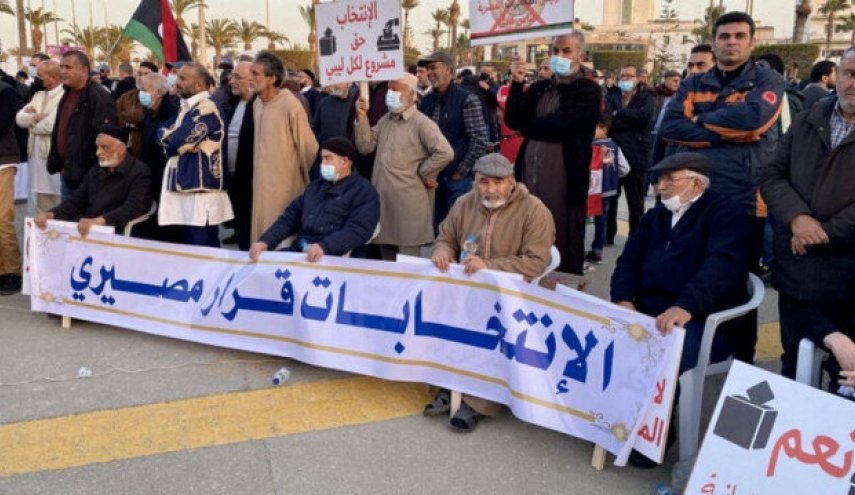 انقسام المؤسسة القضائية في ليبيا يهدد بتعطيل الانتخابات
