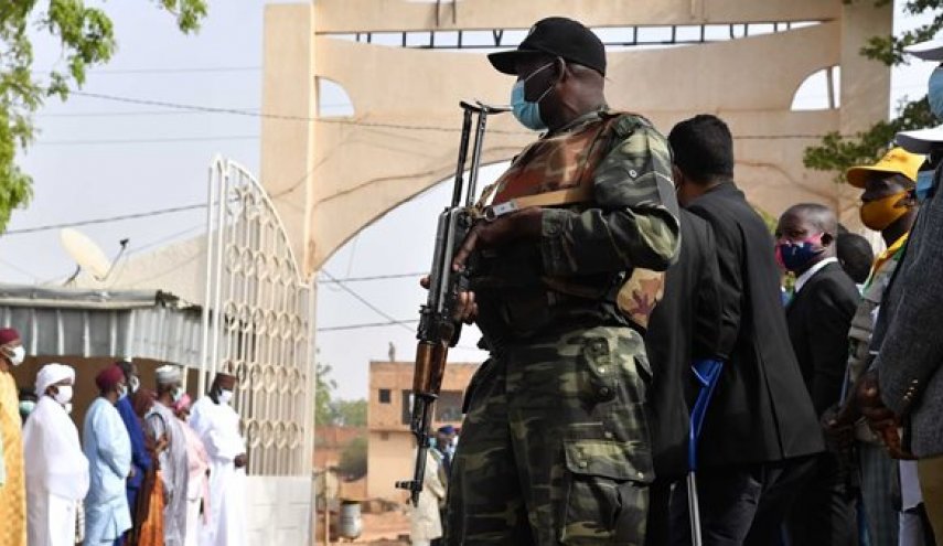 انهاء مهام سفراء الولايات المتحدة وفرنسا ونيجيريا والتوغو في النيجر