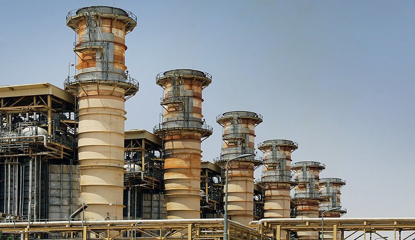 باكستان تعتزم زيادة استيراد الكهرباء من إيران