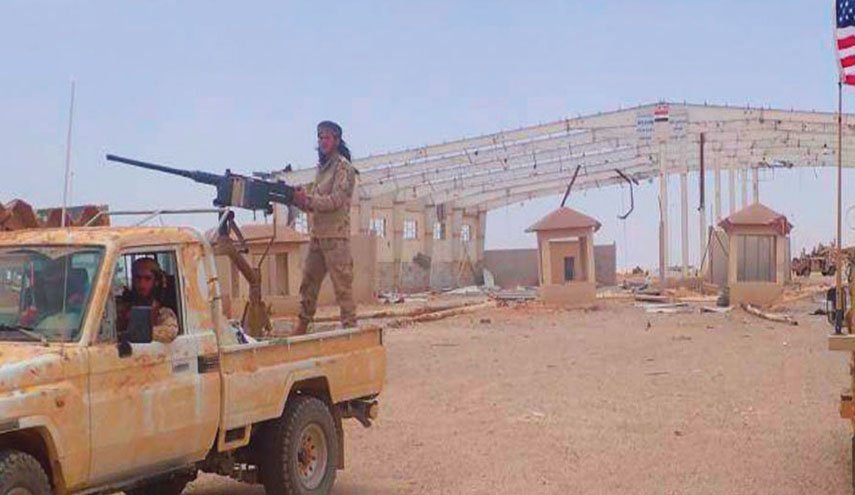 المسلحون يتخذون مواقع دفاعية في منطقة الـ«٥٥ كم» بمحيط التنف