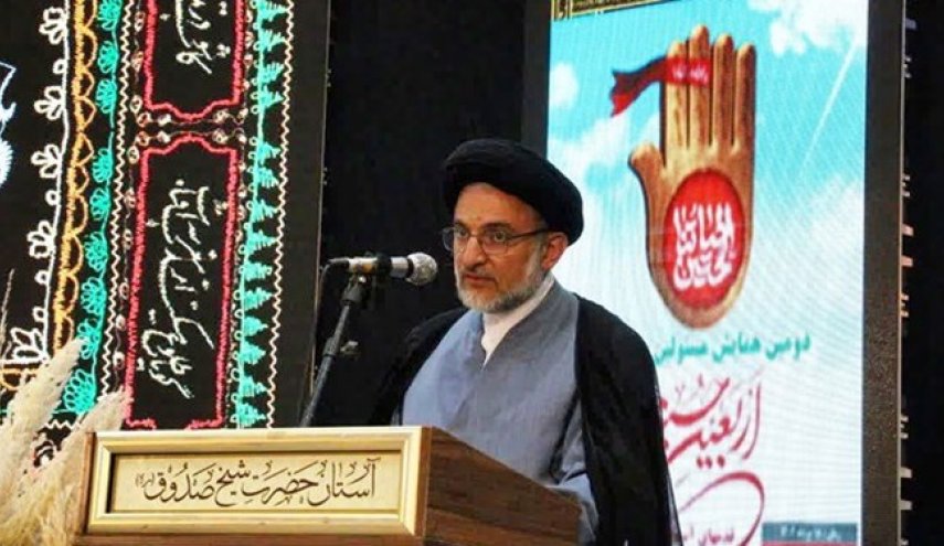 أكثر من ۳۰۰ موکب ايراني يخدمون زوار الاربعين في حدود العراق