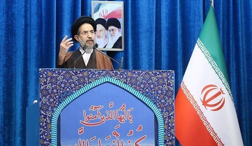 خطيب جمعة طهران: مدرسة عاشوراء حولت اليمن الى رمز للمقاومة