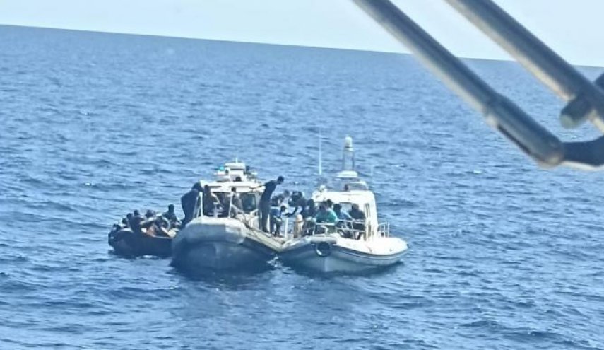 تونس: انتشال جثتَين والبحث عن 5 مفقودين وإنقاذ 13 مهاجرا عند سواحل قابس