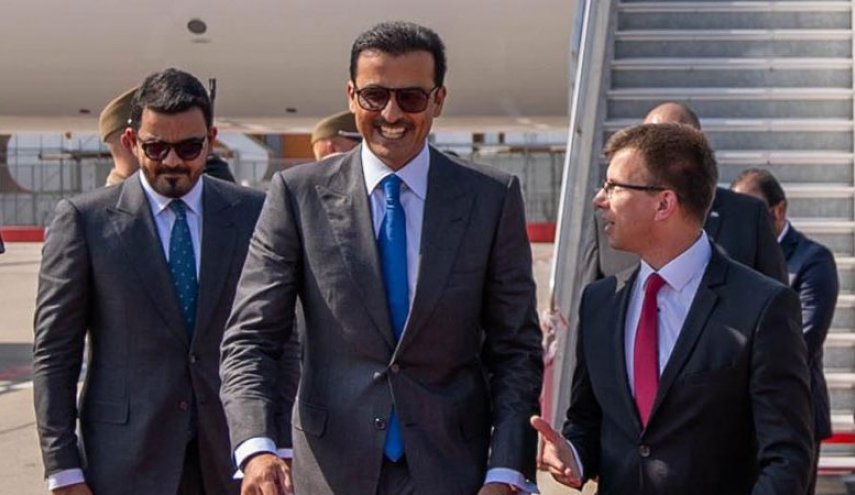 أمير قطر يصل  الى 
