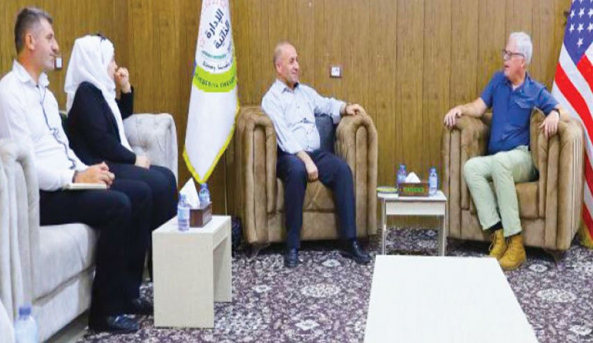 وزير الدفاع الأميركي السابق يتسلل إلى شمال سورية ويدعو لدعم مشروع الإدارة الذاتية هناك