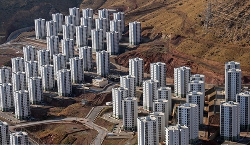 ايران ... تسليم 100 ألف وحدة سكنية للمواطنين في اسبوع الحكومة