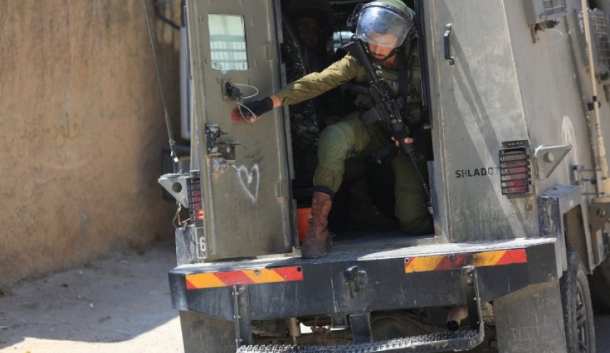 الاحتلال يعتقل قيادات في الجهاد وحماس أبرزهم ماهر الأخرس
