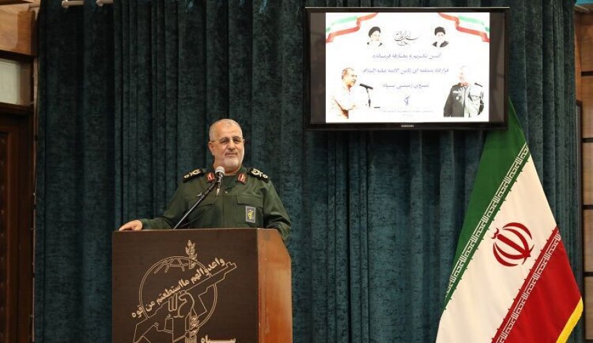 العميد باكبور: امن الشعب خط احمر للحرس الثوري
