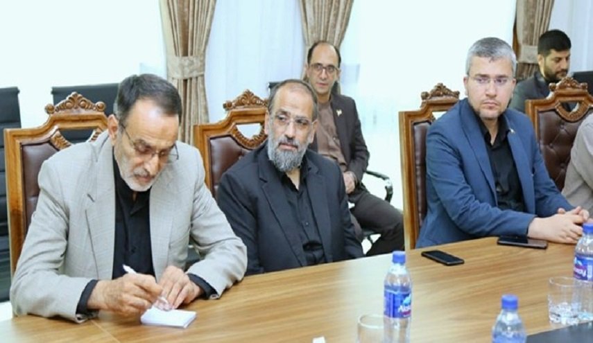 وفد البرلمان الإيراني يجتمع بوزير خارجية طالبان