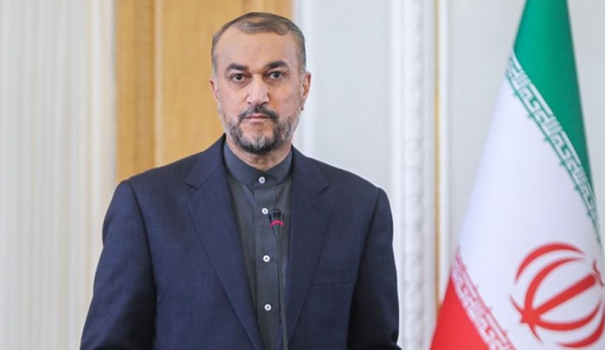 تأکید وزیر خارجه بر استفاده از همه امکانات برای ارائه خدمات به زوار اربعین
