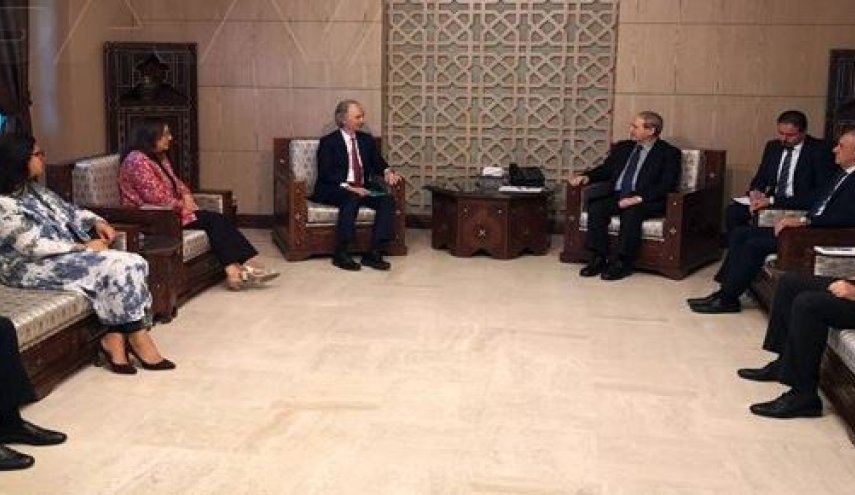 المقداد يستقبل المبعوث الأممي إلى سوريا غير بيدرسون
