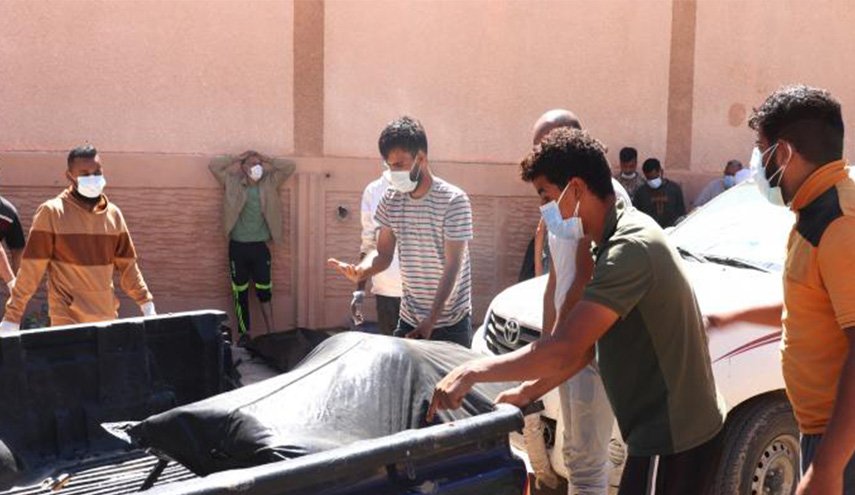 عاصفة دانيال في ليبيا.. مخاطر صحية وبيئية تحدق بالناجين في درنة