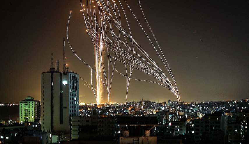 رشقات صاروخية تطلقها القسام وسرايا القدس باتجاه 'عسقلان' و'تل ابيب'