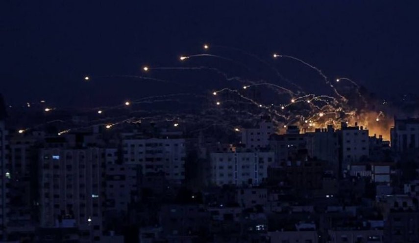الاحتلال يستخدم الفسفور الأبيض في قصف غزة

